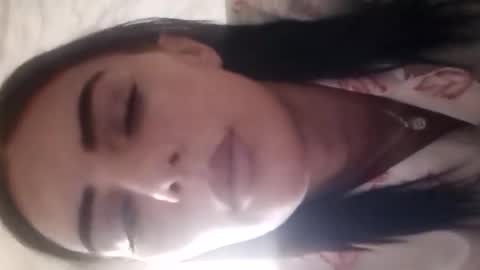 Emmie online show from 10.03.25
