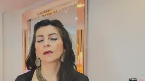 Aliie  online show from 10.01.25