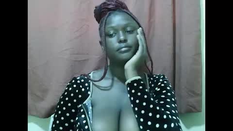 Snapshot of allie_quin chatting on 10.17.25 Allie online show from 10.17.25