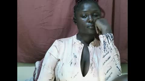 Snapshot of allie_quin chatting on 10.18.25 Allie online show from 10.18.25