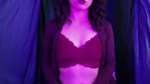 Snapshot of alliebells1 chatting on 02.03.25 alliebells1 online show from 02.03.25