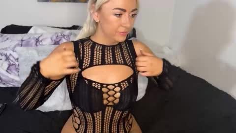 Snapshot of alliefyre chatting on 03.24.26 Allie Fyre online show from 03.24.26