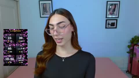 Snapshot of allisonblossom chatting on 10.12.25 online show from 10.12.25