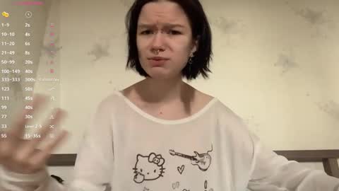 Snapshot of allisonbreese chatting on 06.01.26 Viola online show from 06.01.26