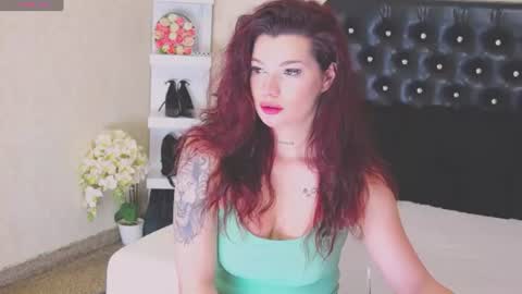 Snapshot of allisonn223 chatting on 06.12.26 Deea online show from 06.12.26