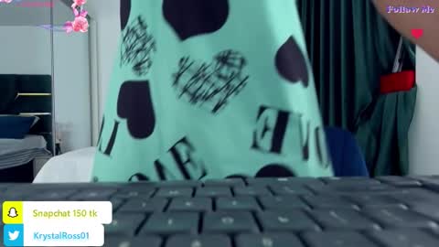 Snapshot of allisonsweetie chatting on 10.11.25 AllisonSweetie online show from 10.11.25