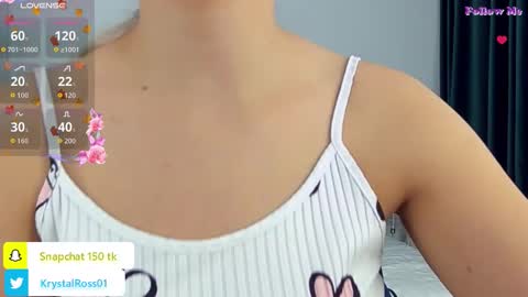 Snapshot of allisonsweetie chatting on 11.04.25 AllisonSweetie online show from 11.04.25