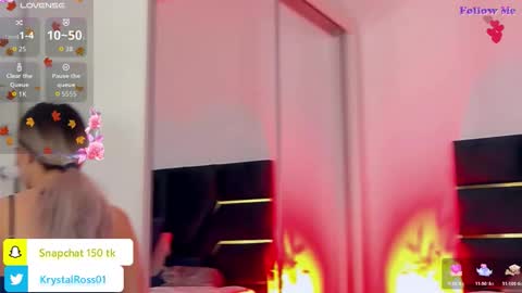 Snapshot of allisonsweetie chatting on 11.15.25 AllisonSweetie online show from 11.15.25