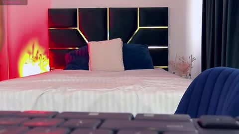 Snapshot of allisonsweetie chatting on 11.16.25 AllisonSweetie online show from 11.16.25