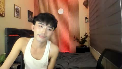 Snapshot of alluring_alpha chatting on 10.26.25 kim and josh online show from 10.26.25