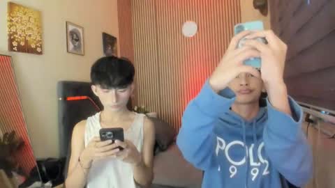 Snapshot of alluring_alpha chatting on 11.26.25 kim and josh online show from 11.26.25