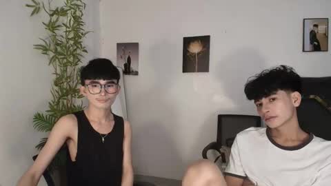 Snapshot of alluring_alpha chatting on 05.04.26 kim and josh online show from 05.04.26