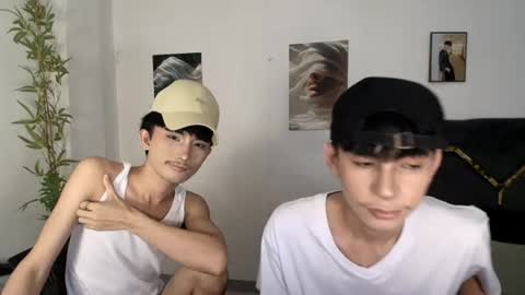 Snapshot of alluring_alpha chatting on 06.18.26 kim and josh online show from 06.18.26