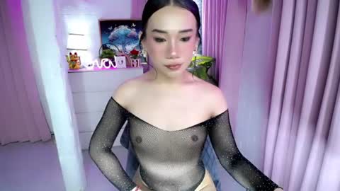 Snapshot of alluring_mj chatting on 06.21.26 mj online show from 06.21.26