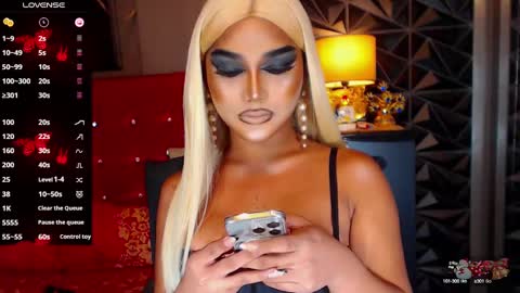 Snapshot of alluringnatalya chatting on 12.10.24 Natalya Fox online show from 12.10.24