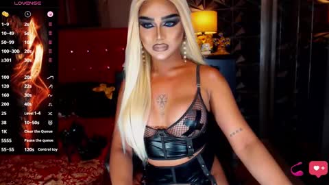 Snapshot of alluringnatalya chatting on 02.01.25 Natalya Fox online show from 02.01.25