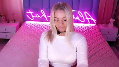 AlwaysHot online show from 04.02.26