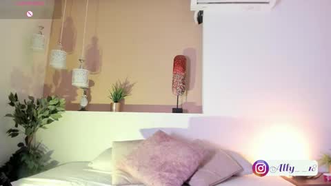 Snapshot of ally_addams chatting on 10.13.25 Ally online show from 10.13.25