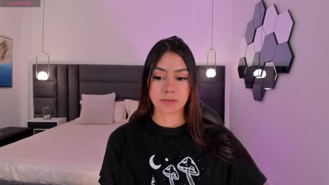 Snapshot of allyjensen chatting on 10.15.25 Alisson online show from 10.15.25