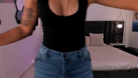 Snapshot of allyjensen chatting on 10.17.25 Alisson online show from 10.17.25