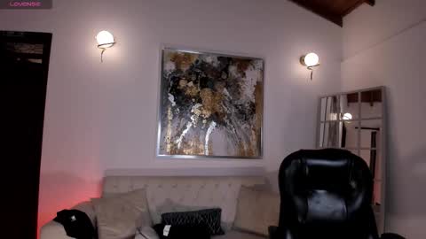 Snapshot of allyjensen chatting on 10.28.25 Alisson online show from 10.28.25