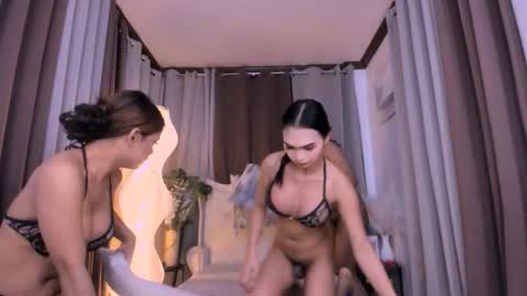 Snapshot of allysonhartes chatting on 10.08.25 ALLYSGAYLEAVI YNA online show from 10.08.25