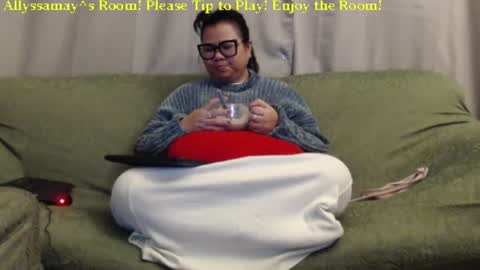 Allyssamay online show from 12.30.24