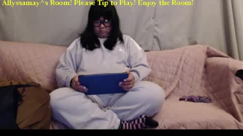 Allyssamay online show from 03.26.26