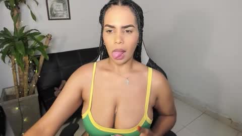 allyssann online show from 02.25.26