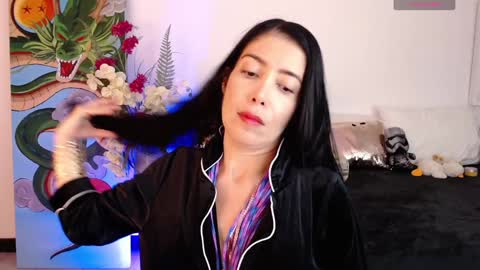 alma_art_ online show from 02.07.25