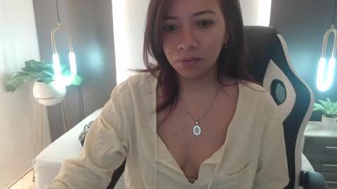 ALMA FENIX  online show from 12.03.24