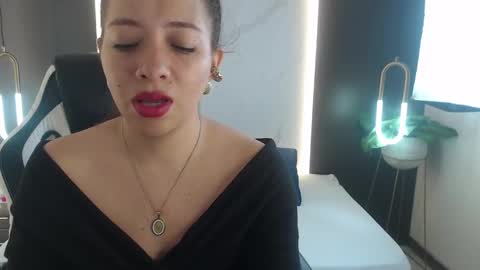 ALMA FENIX  online show from 12.09.24