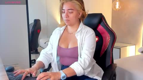 ALMA FENIX  online show from 11.20.25