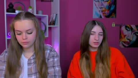 Snapshot of alma_heart chatting on 04.10.26 alma heart online show from 04.10.26