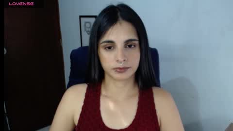 Snapshot of alma_sweet chatting on 10.29.25 Arhantxa online show from 10.29.25