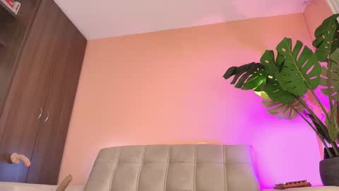 Snapshot of almacastillo2 chatting on 10.30.25 Alma Castillo online show from 10.30.25