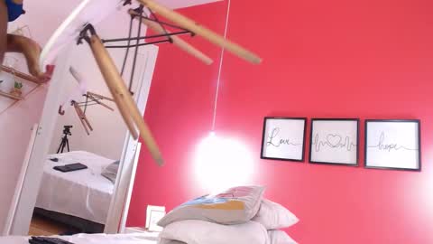 Snapshot of almacollins_09 chatting on 01.13.26 almacollins 09 online show from 01.13.26