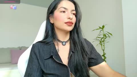 Snapshot of almatease chatting on 05.24.26 Alma online show from 05.24.26