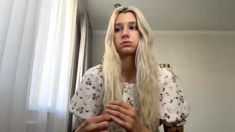 Arina online show from 09.09.25