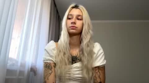Arina online show from 09.22.25