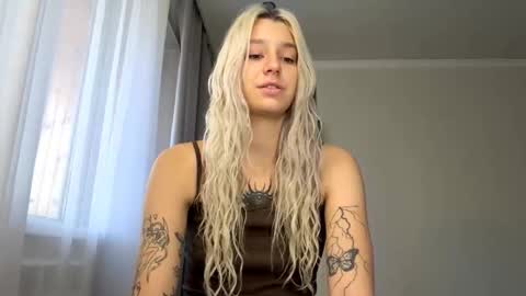 Arina online show from 09.23.25
