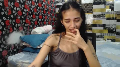 Snapshot of alondra_aleng_ereng chatting on 02.06.25 Alondra online show from 02.06.25