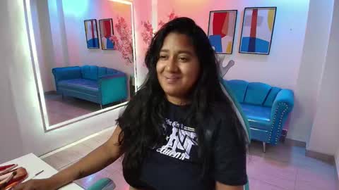 Alondra  online show from 11.06.25
