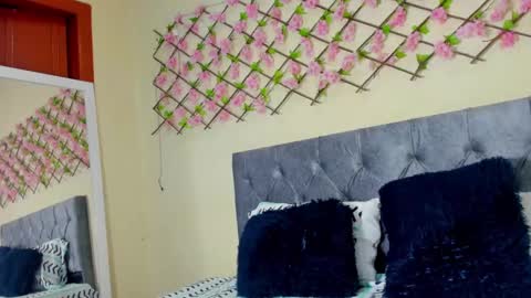 Alondra gomez online show from 02.04.25