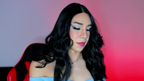 Hazel Bowie online show from 10.25.25