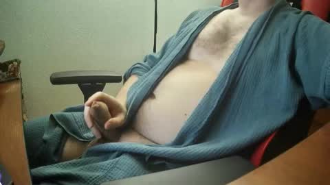 Snapshot of alonzomanly chatting on 11.01.25 alonzomanly online show from 11.01.25