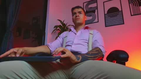 Snapshot of alpha_dominus_ chatting on 04.21.26 alpha_dominus_ online show from 04.21.26