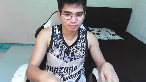 Snapshot of alpha_rider chatting on 11.22.25 Angelo online show from 11.22.25