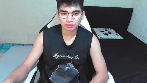 Snapshot of alpha_rider chatting on 11.23.25 Angelo online show from 11.23.25