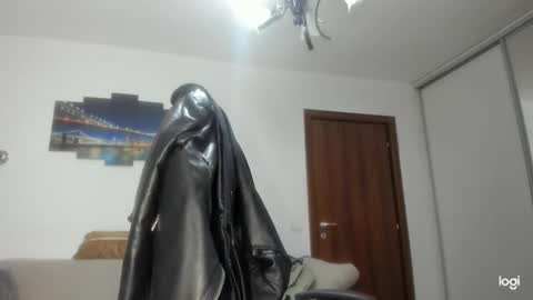 Snapshot of alphagodleatherking92 chatting on 12.07.24 LeatherMaster online show from 12.07.24